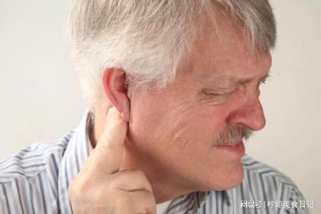 耳鸣是什么原因引起的？耳鸣需要怎么治疗？？